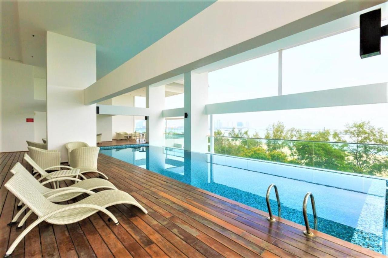 Sunrise Gurney Premium Executive City/Seafront Suite - Penang George Town Eksteriør bilde